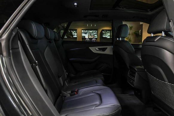 Audi Q8 - Afbeelding 25 van 30