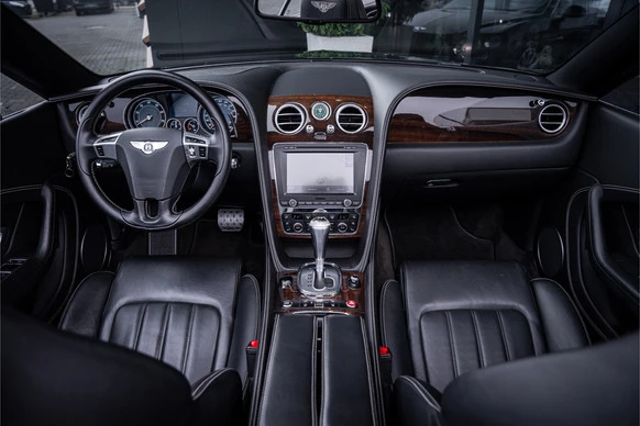 Bentley Continental GT - Afbeelding 10 van 30