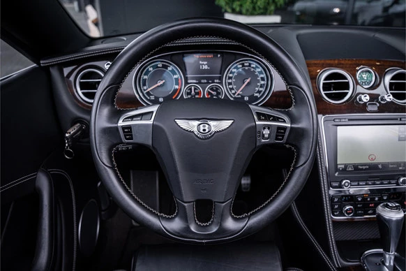Bentley Continental GT - Afbeelding 13 van 30
