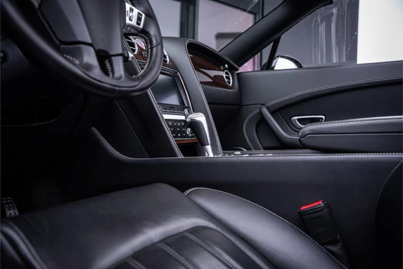 Bentley Continental GT - Afbeelding 23 van 30