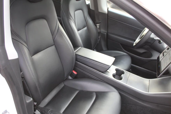Tesla Model 3 - Afbeelding 12 van 17