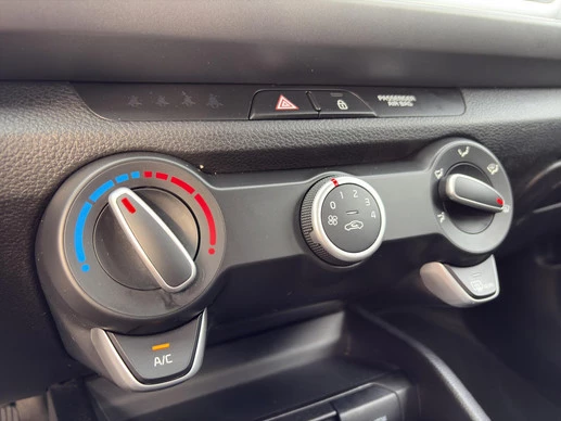 Kia Rio - Afbeelding 12 van 22