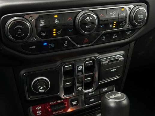 Jeep Wrangler - Afbeelding 18 van 24