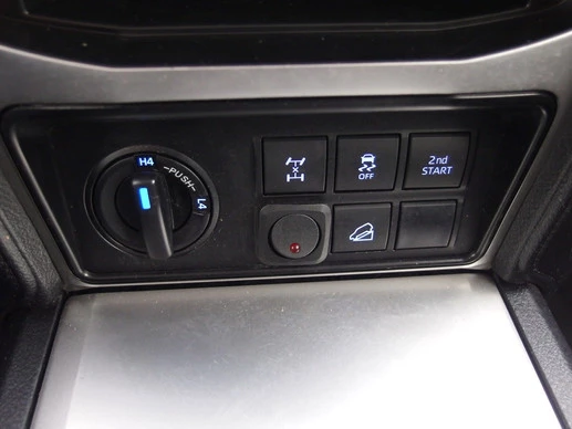 Toyota Land Cruiser - Afbeelding 10 van 30