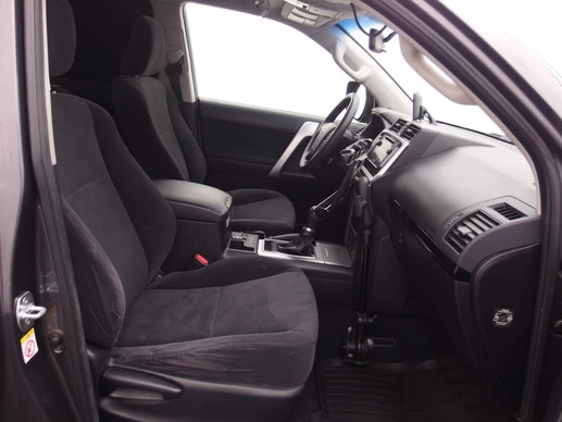 Toyota Land Cruiser - Afbeelding 27 van 30