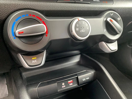 Kia Rio - Afbeelding 19 van 20