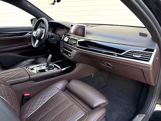 BMW 7 Serie - Afbeelding 19 van 30