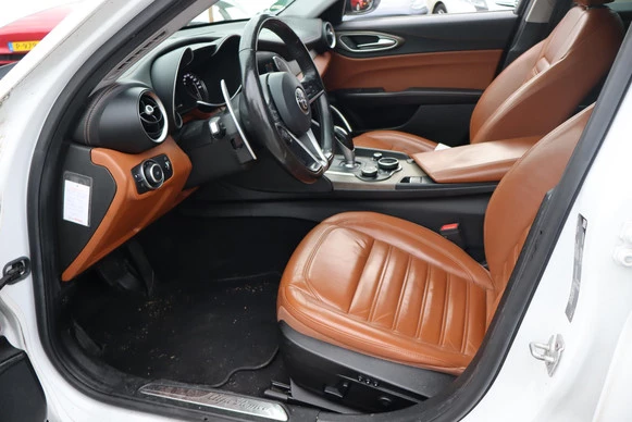 Alfa Romeo Giulia - Afbeelding 15 van 29