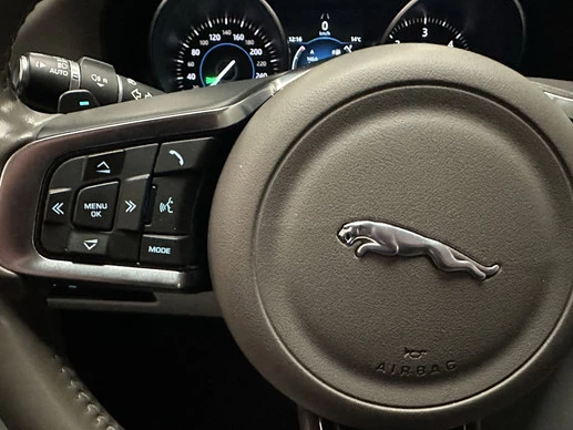 Jaguar XF - Afbeelding 27 van 30