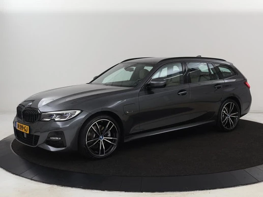 BMW 3 Serie - Afbeelding 1 van 30