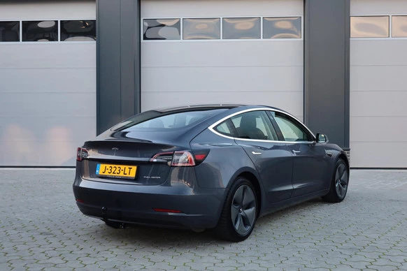 Tesla Model 3 - Afbeelding 2 van 20