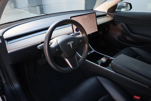 Tesla Model 3 - Afbeelding 3 van 20