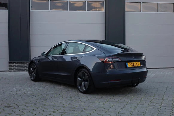 Tesla Model 3 - Afbeelding 5 van 20
