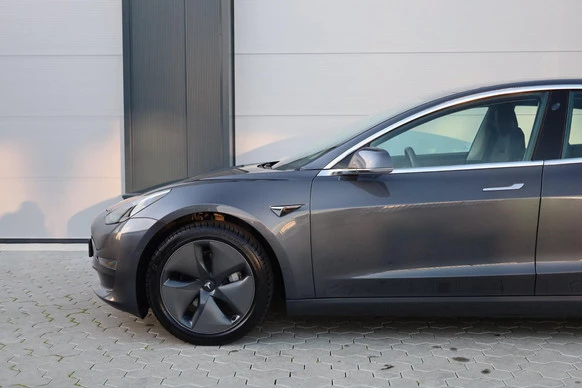Tesla Model 3 - Afbeelding 7 van 20