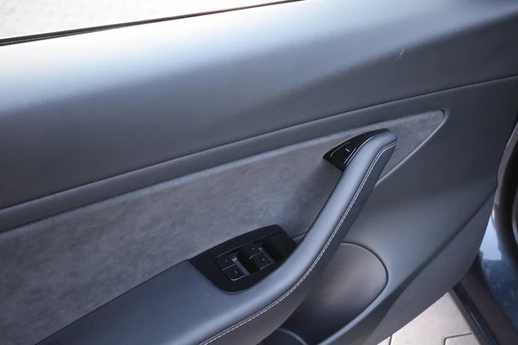 Tesla Model 3 - Afbeelding 13 van 20