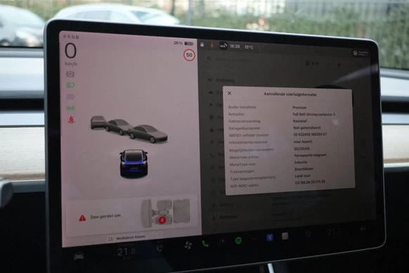 Tesla Model 3 - Afbeelding 18 van 20