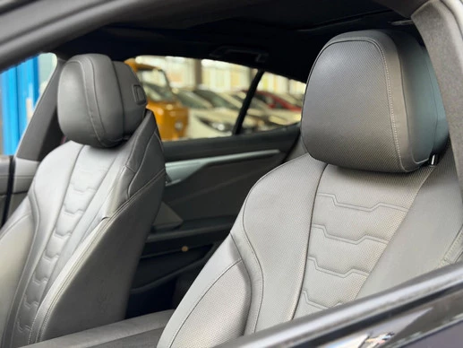 BMW 8 Serie - Afbeelding 20 van 30