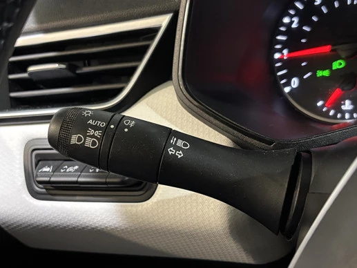 Renault Clio - Afbeelding 25 van 30