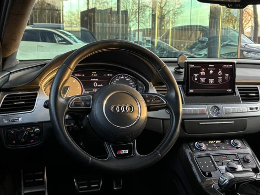 Audi S8 - Afbeelding 8 van 30