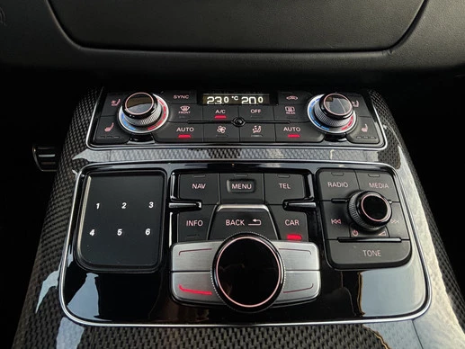 Audi S8 - Afbeelding 11 van 30