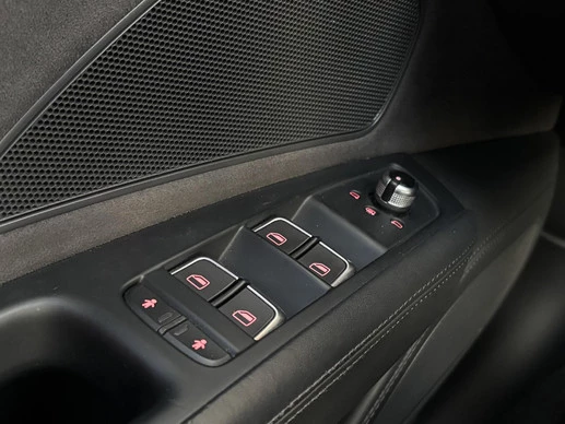 Audi S8 - Afbeelding 17 van 30