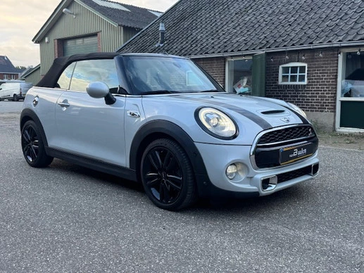 MINI Cooper S Cabrio - Afbeelding 2 van 27