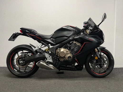 Honda CBR 650 - Afbeelding 1 van 22