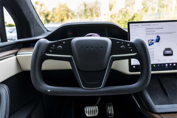Tesla Model X - Afbeelding 26 van 30