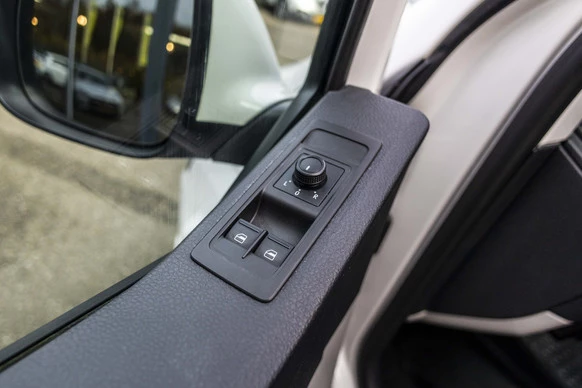 Volkswagen Transporter - Afbeelding 23 van 30