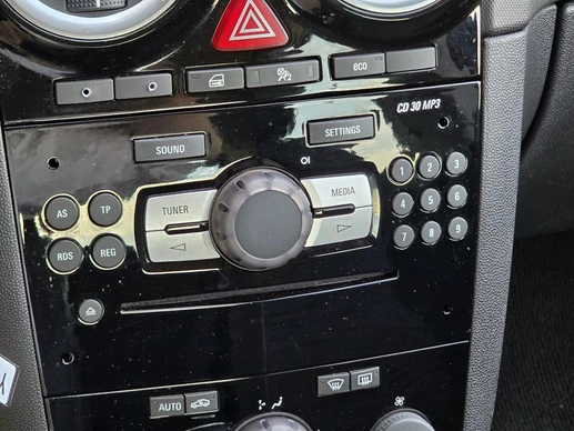 Opel Corsa - Afbeelding 18 van 30