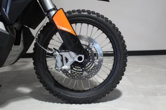 KTM 790 - Afbeelding 9 van 30