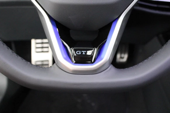 Volkswagen Golf - Afbeelding 21 van 30