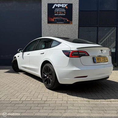 Tesla Model 3 - Afbeelding 7 van 19