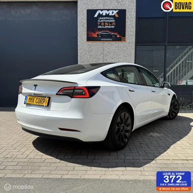 Tesla Model 3 - Afbeelding 1 van 19