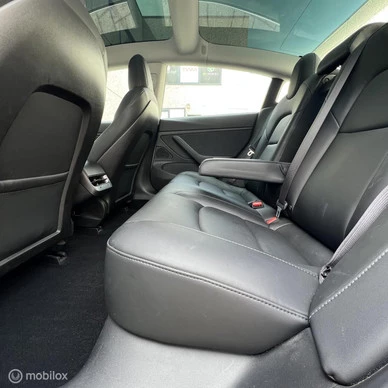Tesla Model 3 - Afbeelding 10 van 23