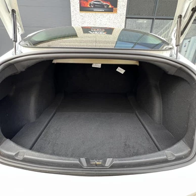 Tesla Model 3 - Afbeelding 18 van 23