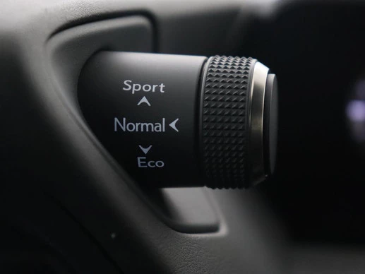 Lexus UX - Afbeelding 18 van 30