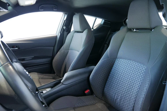 Toyota C-HR - Afbeelding 9 van 30