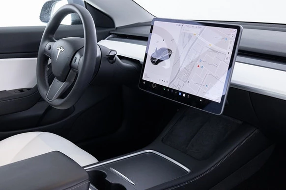 Tesla Model 3 - Afbeelding 3 van 27