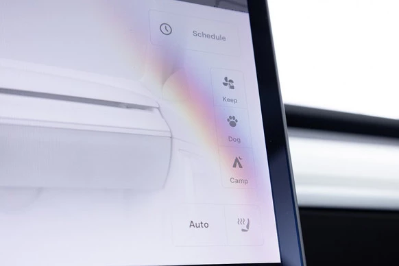 Tesla Model 3 - Afbeelding 15 van 27