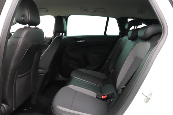 Opel Astra - Afbeelding 12 van 30