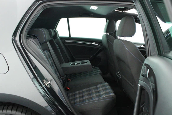 Volkswagen Golf - Afbeelding 12 van 30