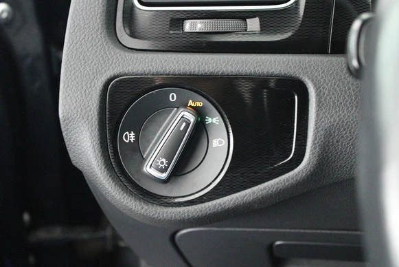 Volkswagen Golf - Afbeelding 17 van 30