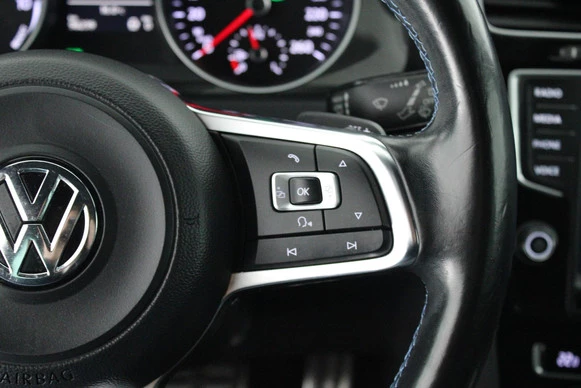 Volkswagen Golf - Afbeelding 21 van 30