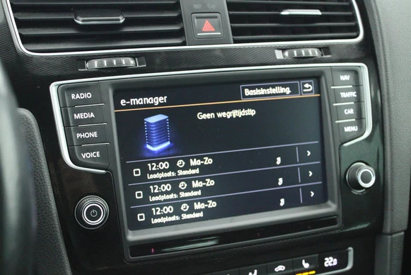 Volkswagen Golf - Afbeelding 25 van 30