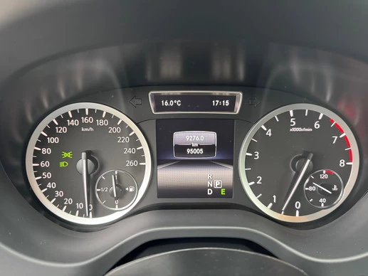 Infiniti Q - Afbeelding 18 van 21