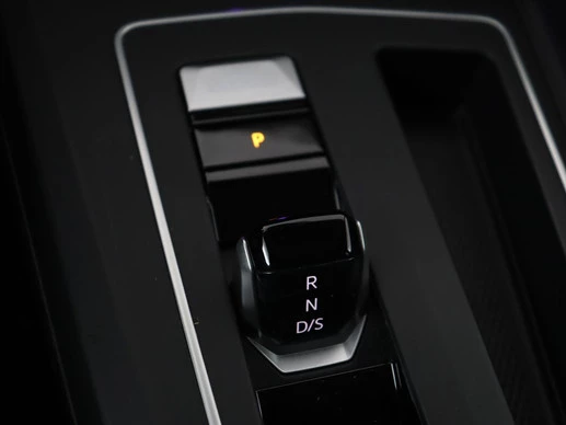 Volkswagen Golf - Afbeelding 21 van 30