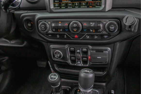 Jeep Wrangler - Afbeelding 18 van 30