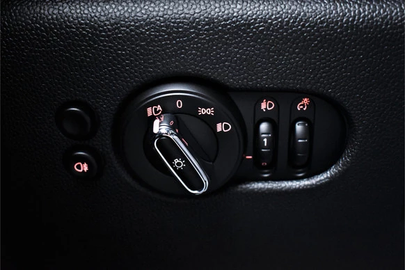 MINI Cooper Cabrio - Afbeelding 28 van 30