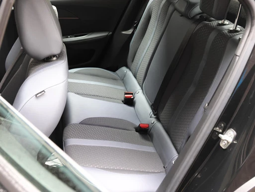 Peugeot e-2008 - Afbeelding 17 van 30